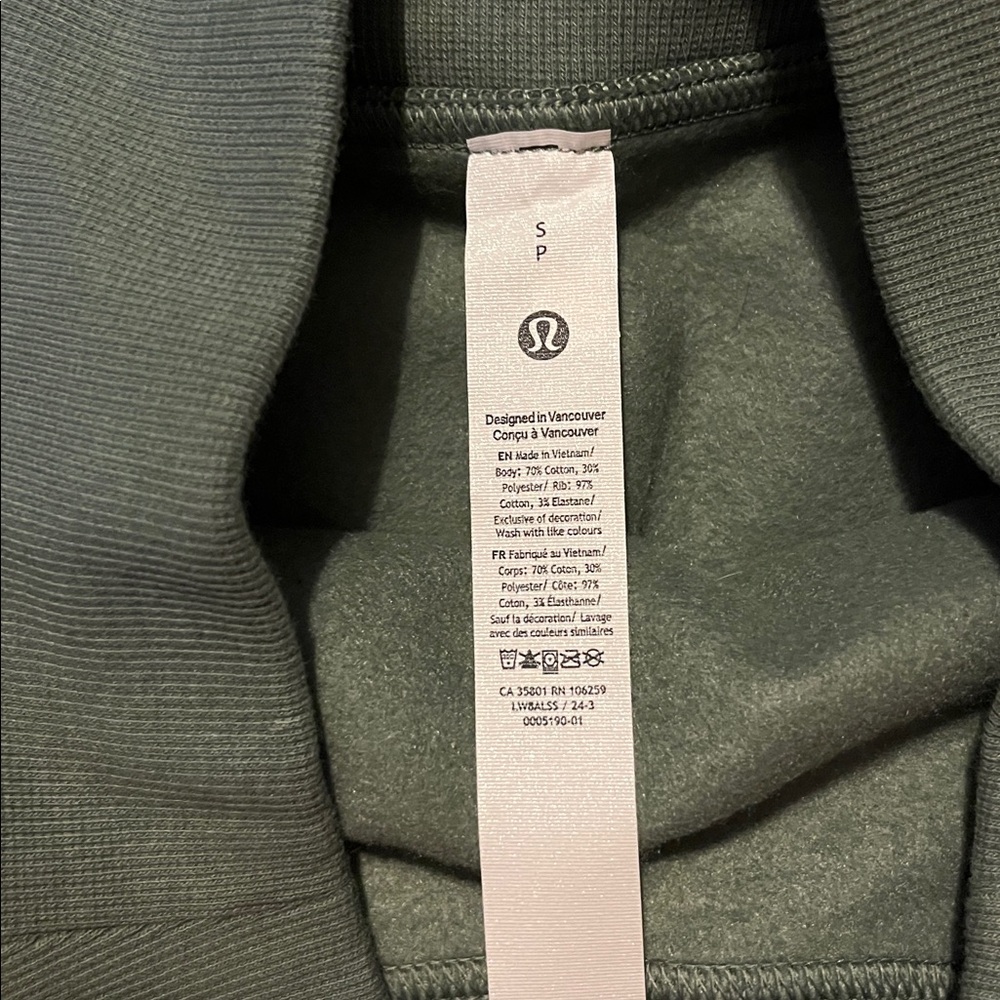 Lululemon BNWT Scuba High-Rise Mini Skirt in the color Grey Eucalyptus 68.00MSRP - Picture 5 of 9